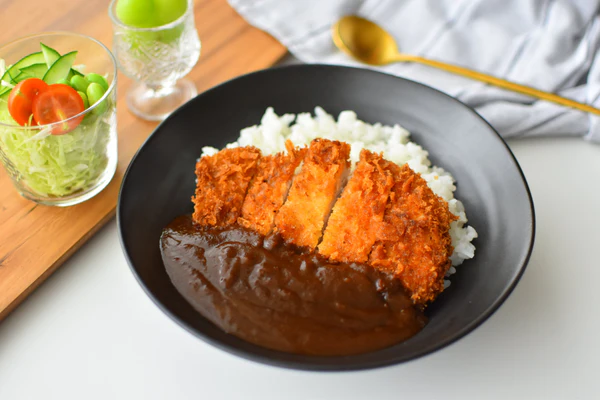 Tonkatsu: The King of Crispy Comfort Food (豚カツ – Pork Cutlet)