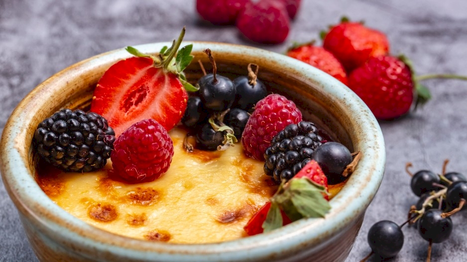 Classic French Crème Brûlée: The Perfect Crack