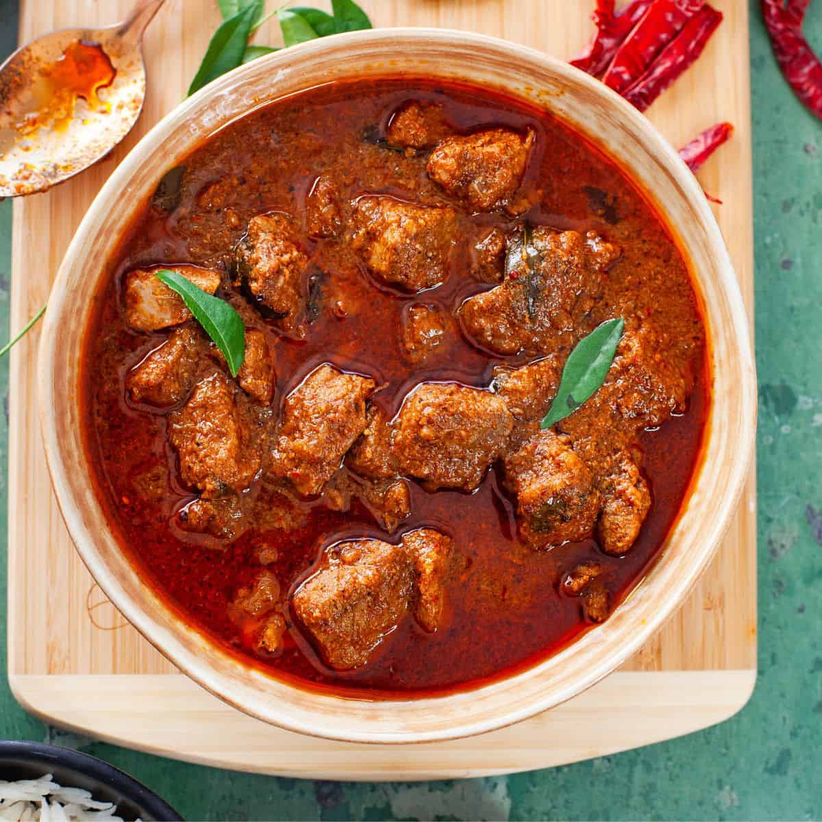 Vindaloo (Spicy and Tangy Curry)