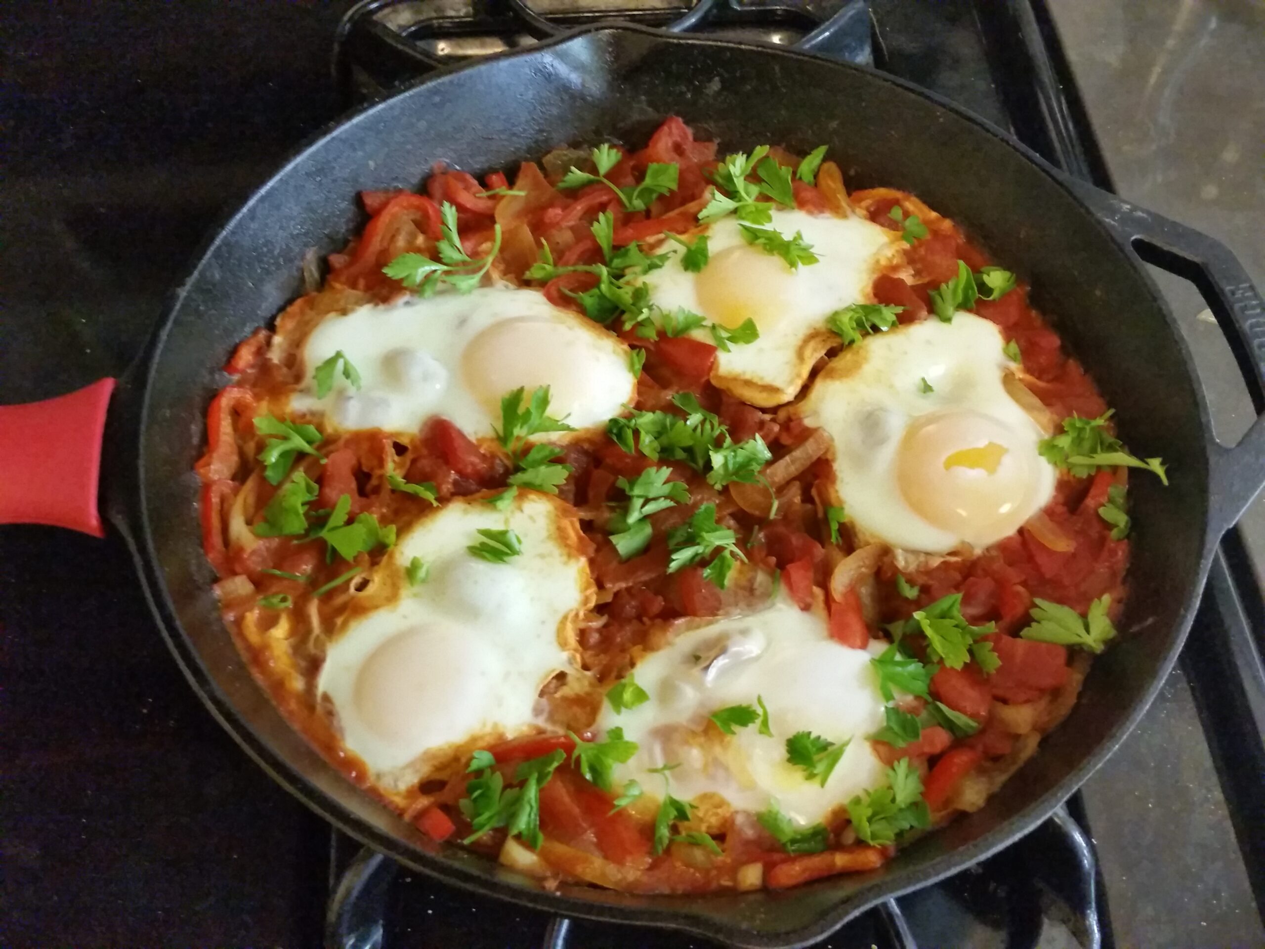 Shakshuka (Poached Eggs in Spicy Tomato Sauce)