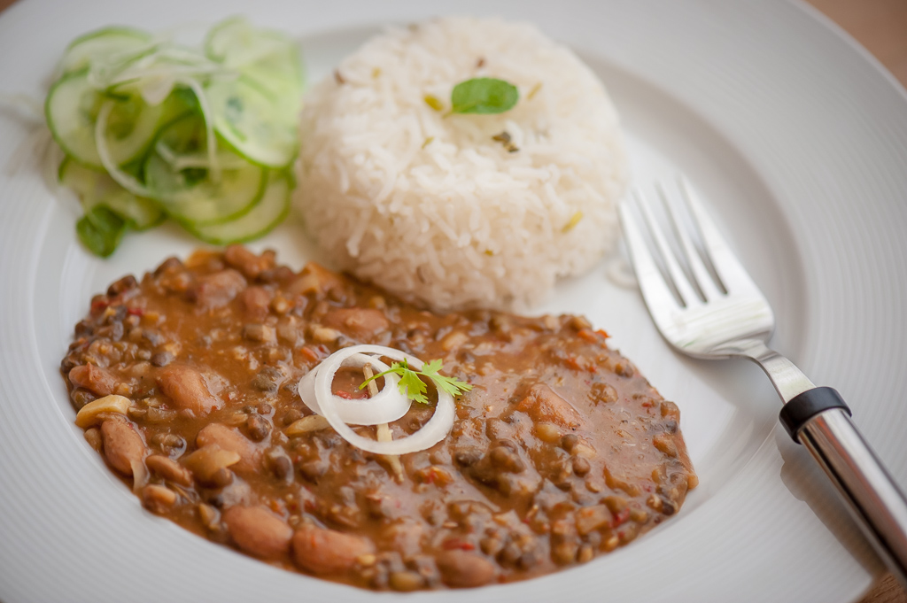 Dal Makhani (Creamy Black Lentil Curry)