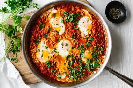 Shakshuka (Poached Eggs in Spicy Tomato Sauce)