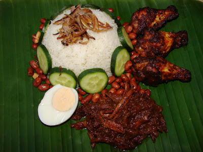 Nasi Lemak: Malaysia’s Fragrant Coconut Rice Breakfast